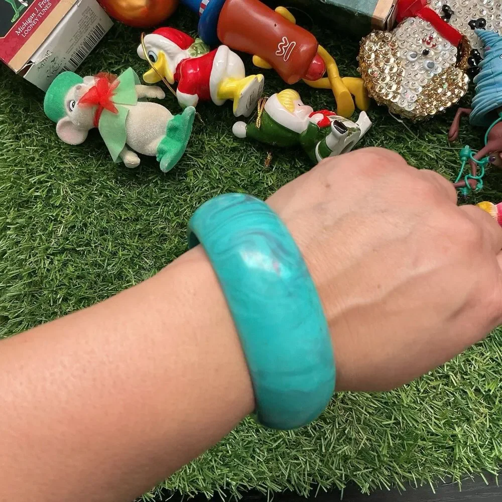 Vintage Turquoise Blue Marbled Lucite Acrylic Bangle Bracelet 1” Wide 8” Around